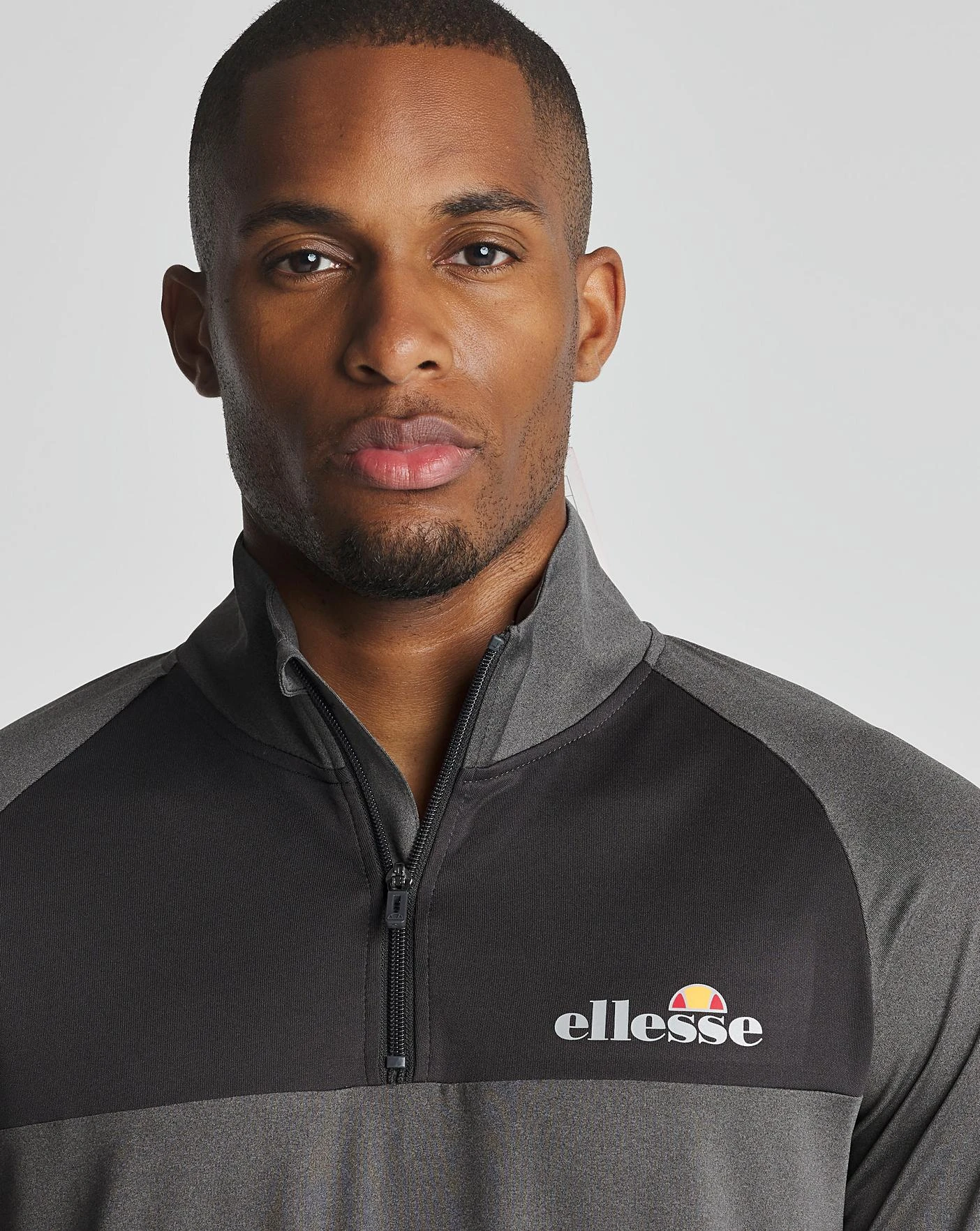 Ellesse Catatia 1/4 Zip Top| Dark Grey Marl 4 Ellesse Catatia 1/4 Zip Top| Dark Grey Marl - Image 4