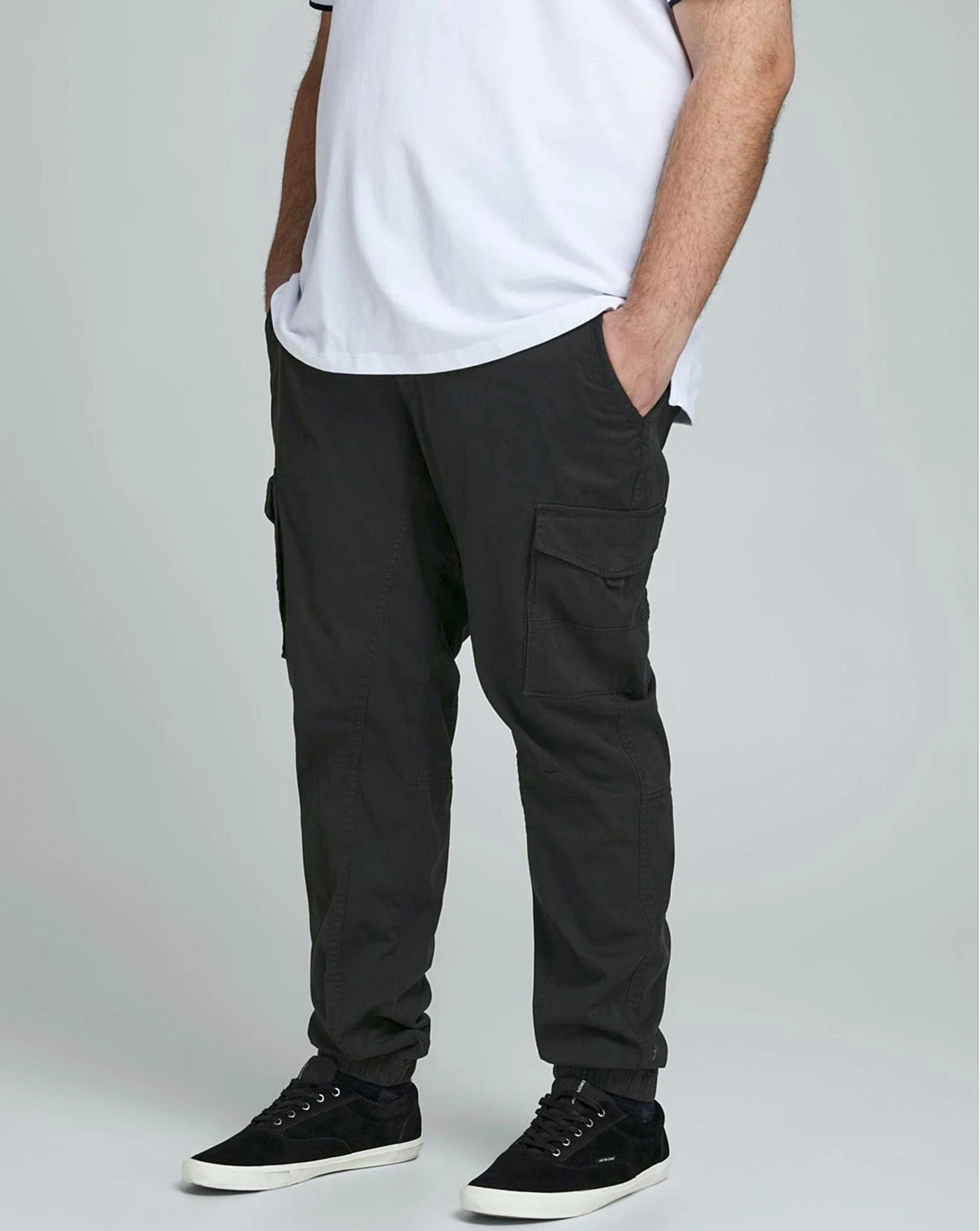 Jack & Jones Black Paul Cargo Trouser 31in| Black 1 Jack & Jones Black Paul Cargo Trouser 31in| Black