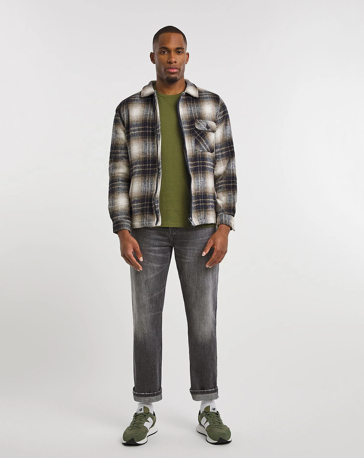 Premium Grey Wash Loose Fit Jean| Grey Wash 4 Premium Grey Wash Loose Fit Jean| Grey Wash - Image 4