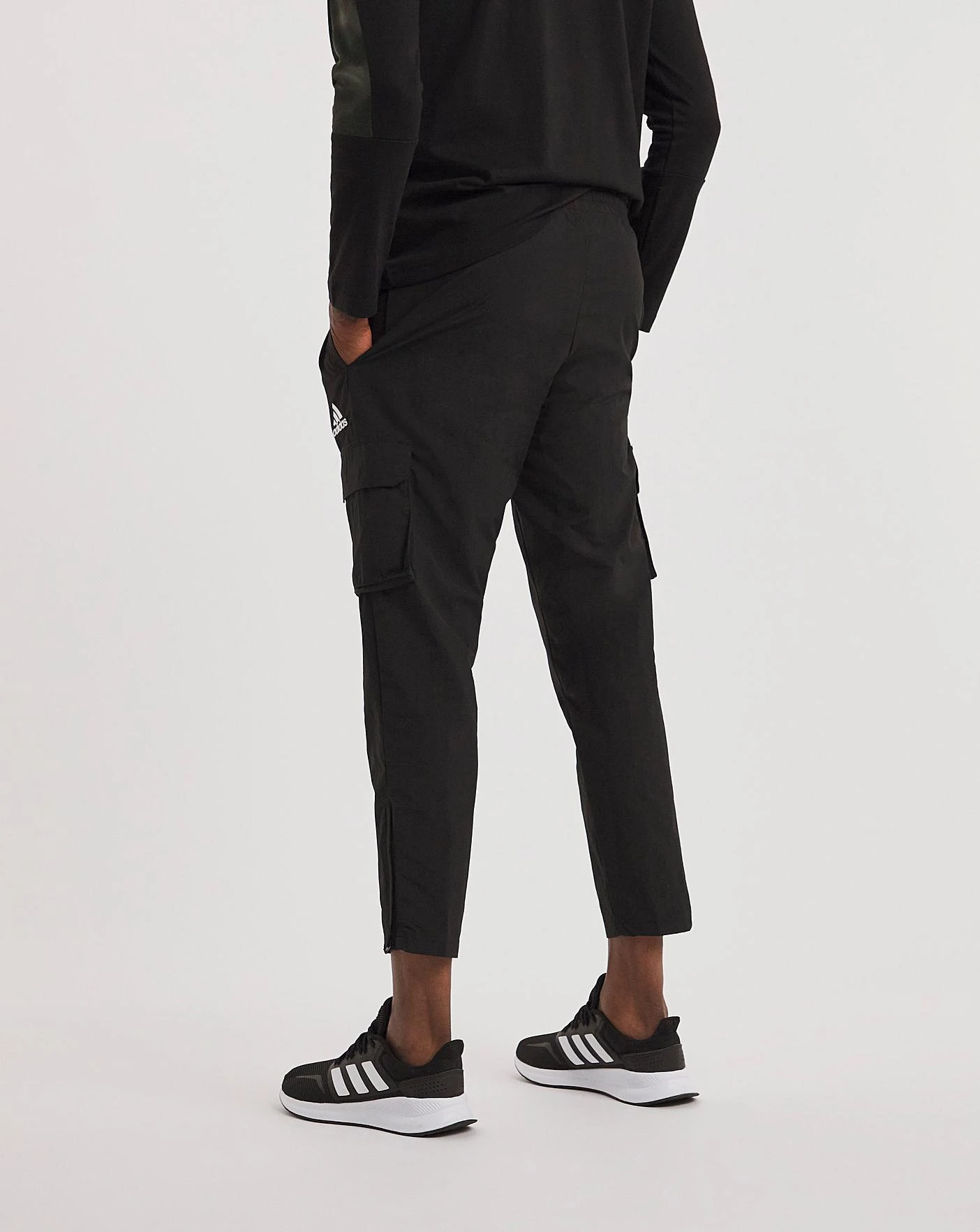 Adidas M Slim Cuffed 7/8 Trackpant| Black 5 Adidas M Slim Cuffed 7/8 Trackpant| Black - Image 5