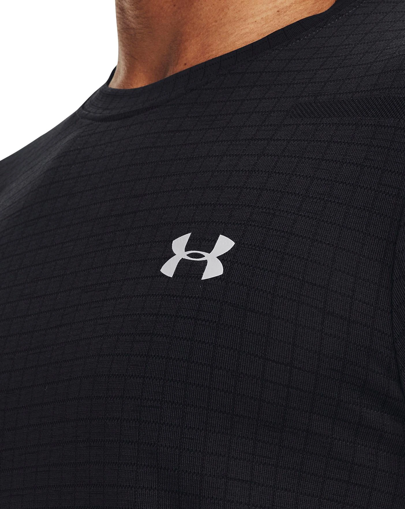Under Armour Seamless Grid Tee| Black 2 Under Armour Seamless Grid Tee| Black - Image 2