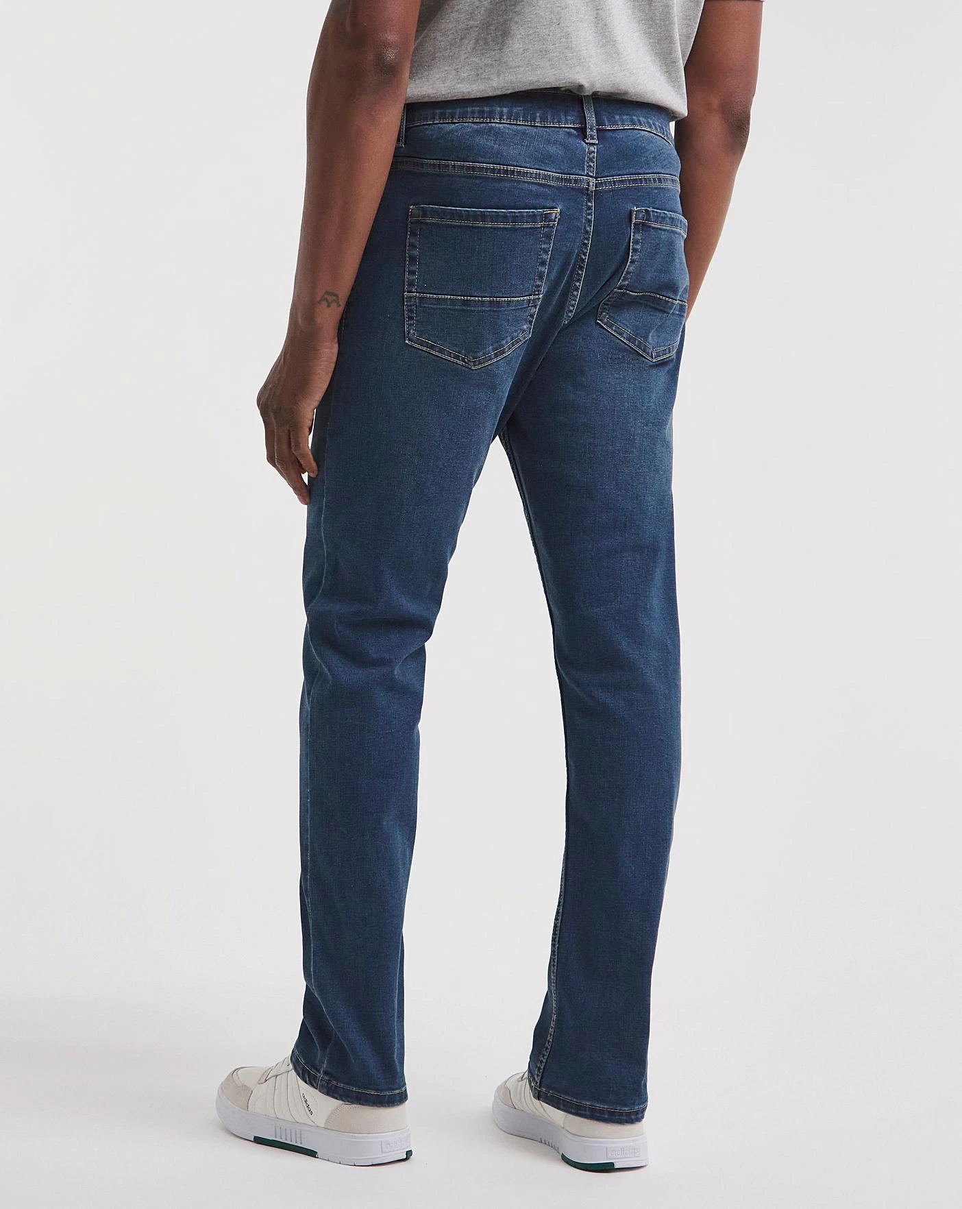 Stonewash Straight Fit Stretch Jeans| Stonewash 3 Stonewash Straight Fit Stretch Jeans| Stonewash - Image 3