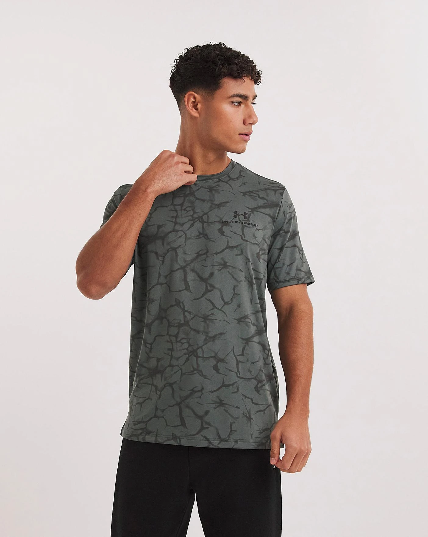 Under Armour Rush Energy Print Short Sleeve Tee| Grey 1 Under Armour Rush Energy Print Short Sleeve Tee| Grey