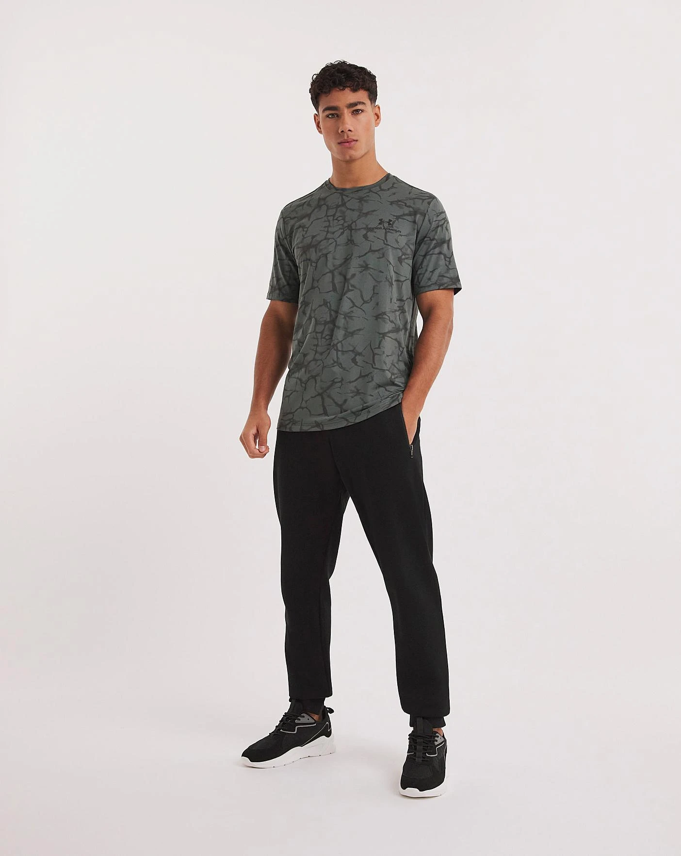 Under Armour Rush Energy Print Short Sleeve Tee| Grey 4 Under Armour Rush Energy Print Short Sleeve Tee| Grey - Image 4