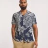 Short Sleeve Ecovero Palm Print Shirt| Navy