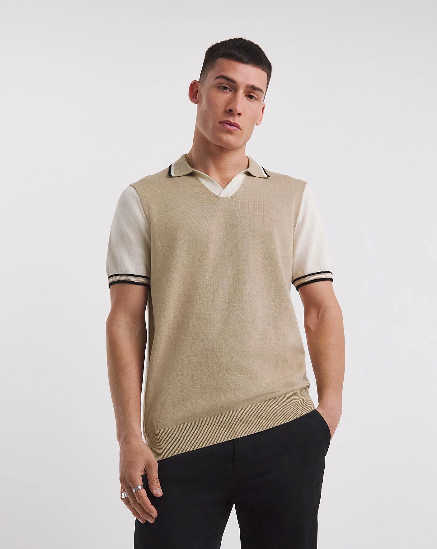 Knitted Stone Revere Collar Tipped Polo| Stone 1 Knitted Stone Revere Collar Tipped Polo| Stone